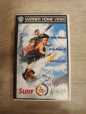 Surf Ninjas VHS Leslie Nielsen Rob Schneider