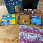 SELFIE PERHE- & PARTYPELI, huippuhauskaa! Helppo pelata! - pikkukuva 3