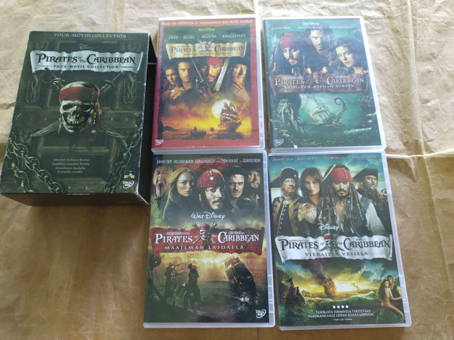 Pirates of The Caribbean 1-4 (DVD) (4 levyä)