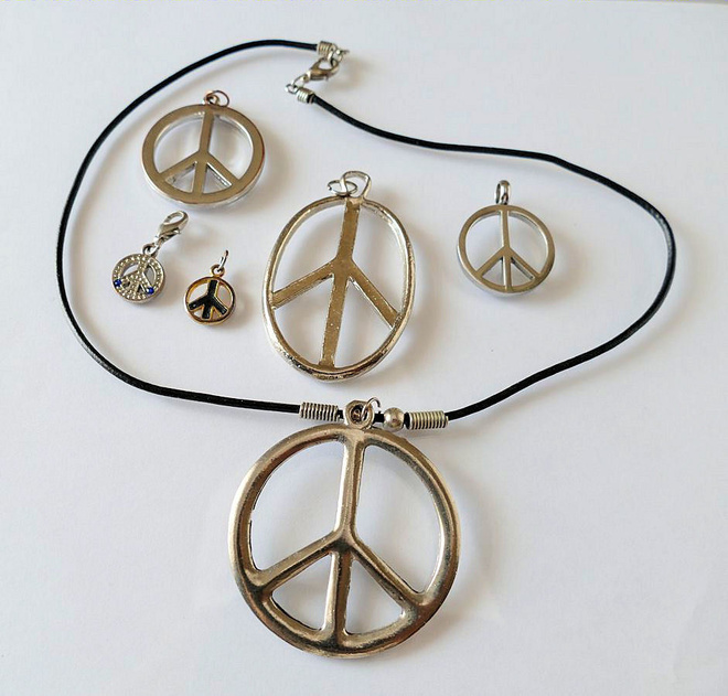 Peace riipukset (rauhan korut) 6 kpl