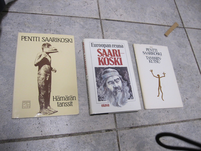 PENTTI SAARIKOSKI 3 KIRJAA