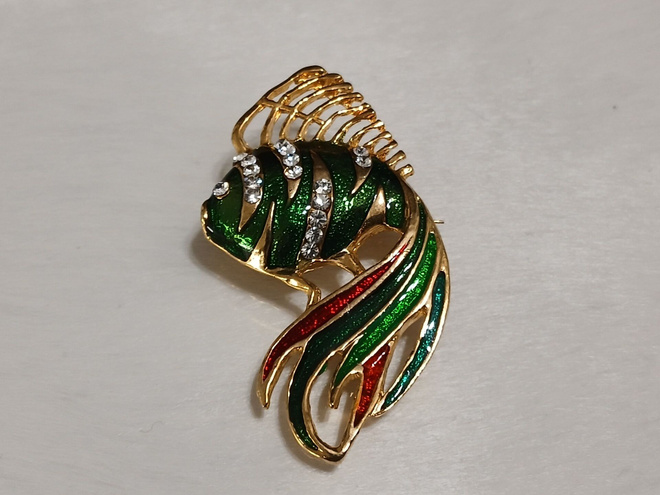 Vintage Gold Plated emaloitu kala rintakoru rintaneula