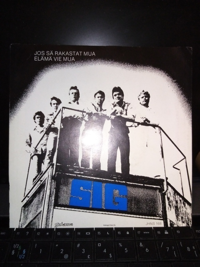 7" single : Sig : Jos sä rakastat mua ( SIS POSTIKULU)