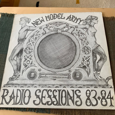 NEW MODEL ARMY: Radio Sessions 83-84. * FRA 1988