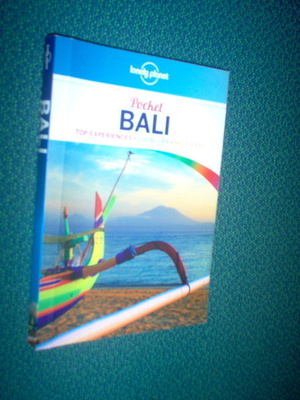 Lonely Planet BALI matkaopas (2012) Sis.postikulut