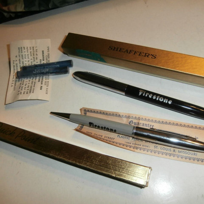 SHEAFFER`S MUSTEKYNÄ ja Quick Point ST. Louis TÄYTELYIJYKYNÄ