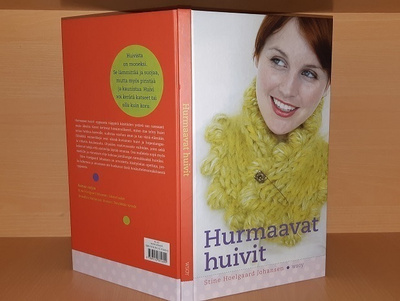Stine Hoelgaard Johansen : Hurmaavat huivit