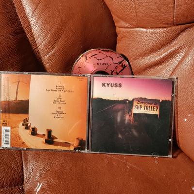 KYUSS -welcome to sky valley CD.