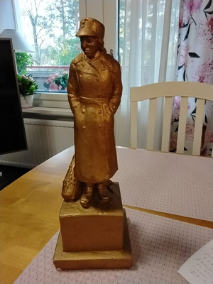Nina Sailio Lottapatsas kipsiä