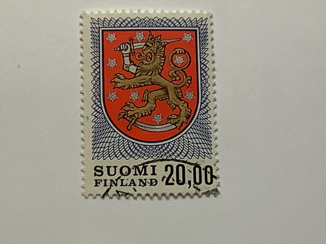 822 / 1978 Suomen vaakuna 20,00 mk o leimattu