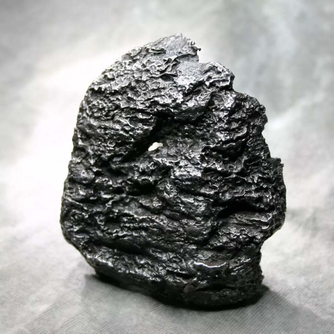 Rauta meteoriitti Dronino luonnon reikä 1/4 kg+ tukeva paksu