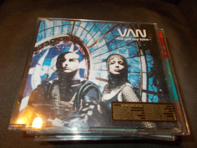 CDM VAN ** ICE GOT MY LOVE **