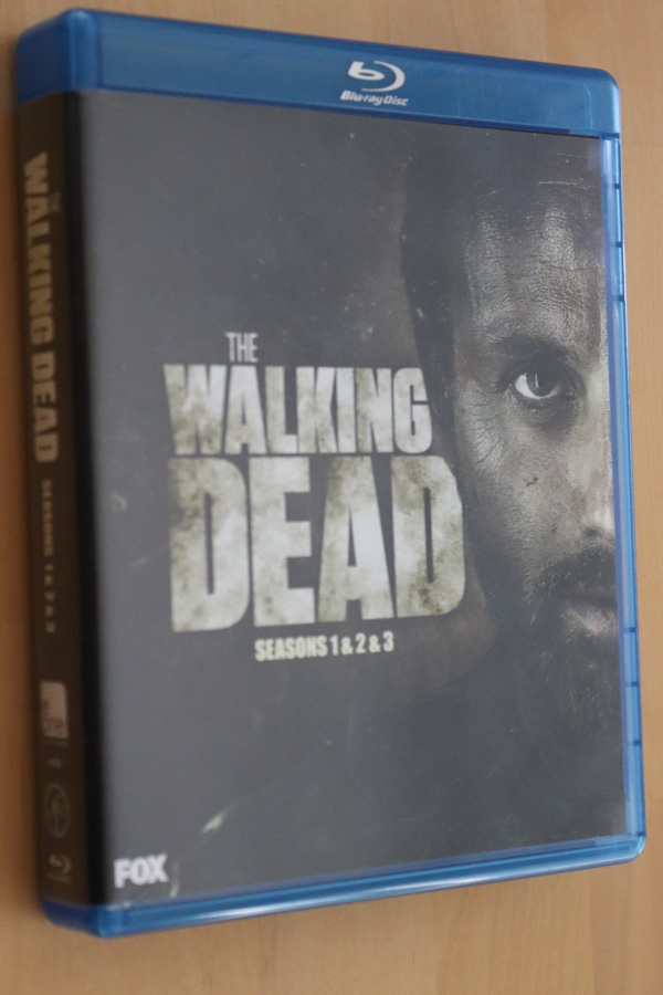 8 Blu-ray The Walking Dead kaudet 1- 3 ( 2010 - 2012 )