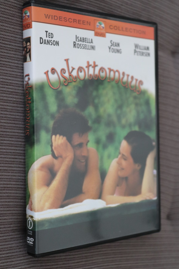 DVD Uskottomuus ( 1988 Ted Danson Isabella Rosselini )
