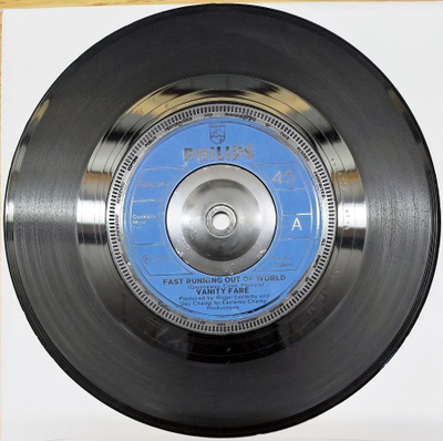 Vanity Fare - Fast Running Out Of World 7" single