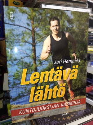 JARI HEMMILÄ :  LENTÄVÄ LÄHTÖ KUNTOJUOKSIJAN KÄSIKIRJA