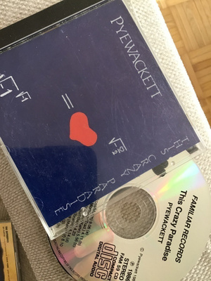Pyewackett . This crazy paradise CD FAM59(CD) orkkis