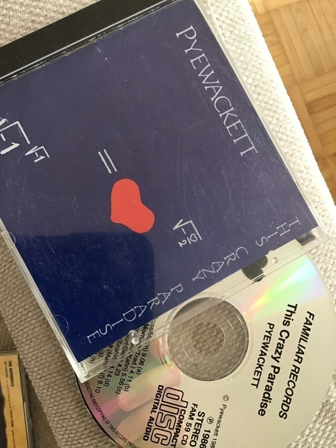 Pyewackett . This crazy paradise CD FAM59(CD) orkkis