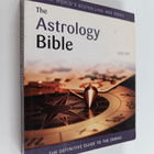 Judy Hall : The astrology bible : the definitive guide to... - pikkukuva 1