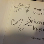 SEITSEMÄN ILON KYYNELEET KIRJA REMUN NIMMARILLA - pikkukuva 2