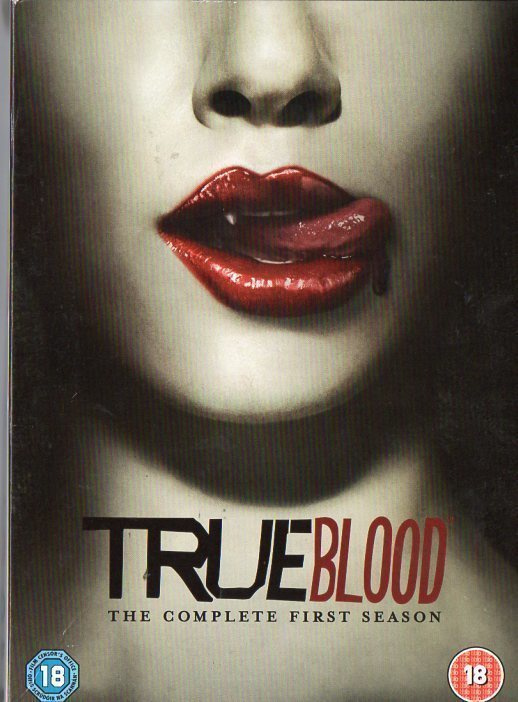 TRUE BLOOD 1. KAUSI	(6 418)	k	-GB-	DVD	(5)			636min