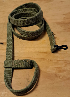 PISTOOLI REVOLVERI LANYARD