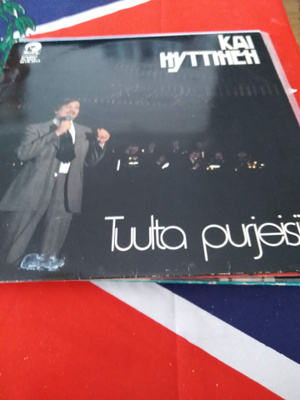Kai Hyttinen  Tuulta Purjeisiin