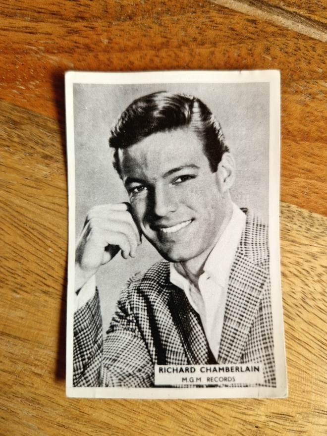 Champion Pop purkkakuva. Richard Chamberlain