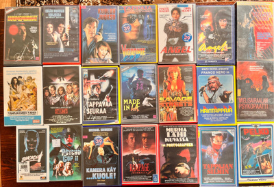 VHS elokuvakasetteja x 21 kpl