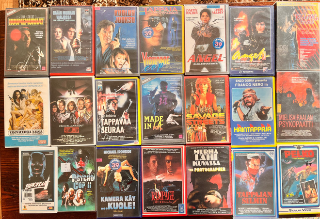 VHS elokuvakasetteja x 21 kpl