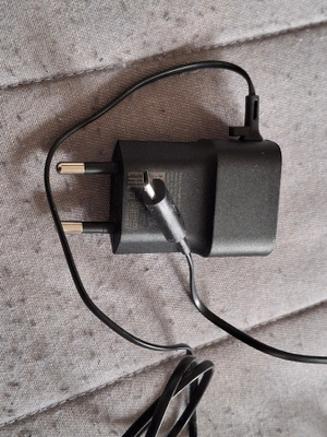 Nokia micro-USB puhelin laturi AC-20E (phone charger)