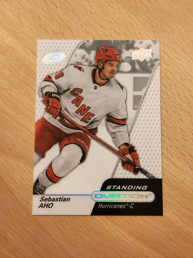 2023-24 Ovation Sebastian Aho Standing Ovation /500