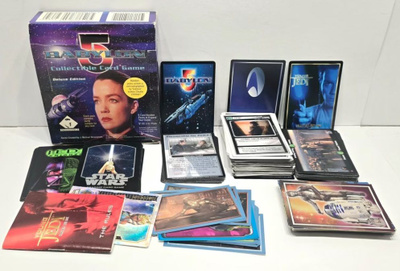 Star Wars, Star Trek ja Babylon 5 kortteja