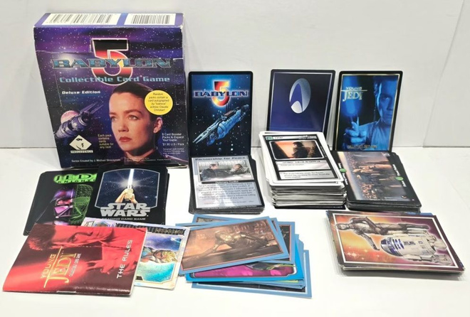 Star Wars, Star Trek ja Babylon 5 kortteja