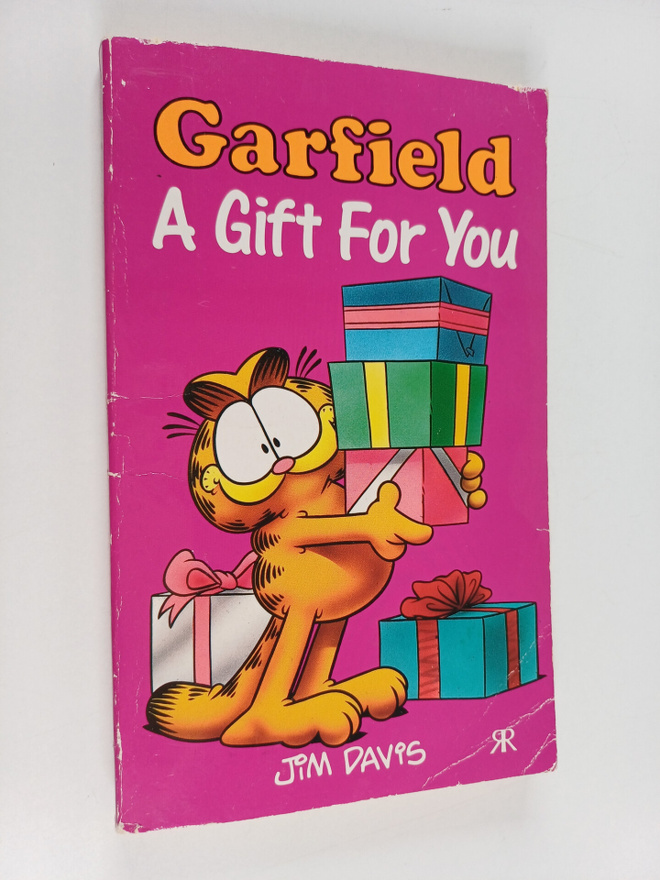 Jim Davis : Garfield: A Gift For You