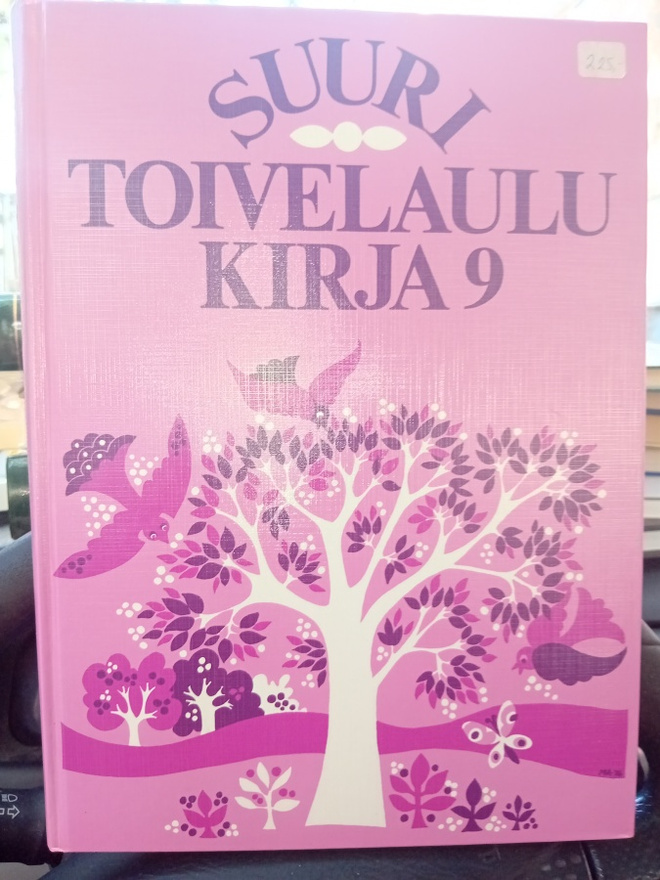 Suuri toivelaulukirja 9 ( SIS POSTIKULU  )