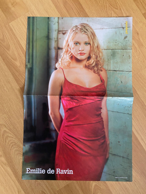 Emilie de Ravin juliste
