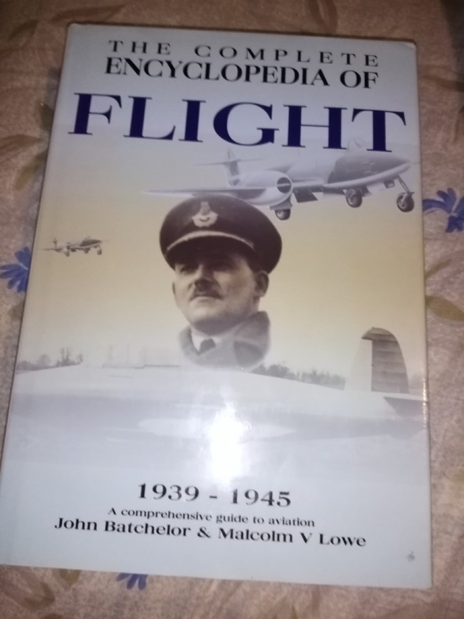 BATCHELOR  : COMPLETE ENCYCLOPEDIA OF FLIGHT 1939-1945