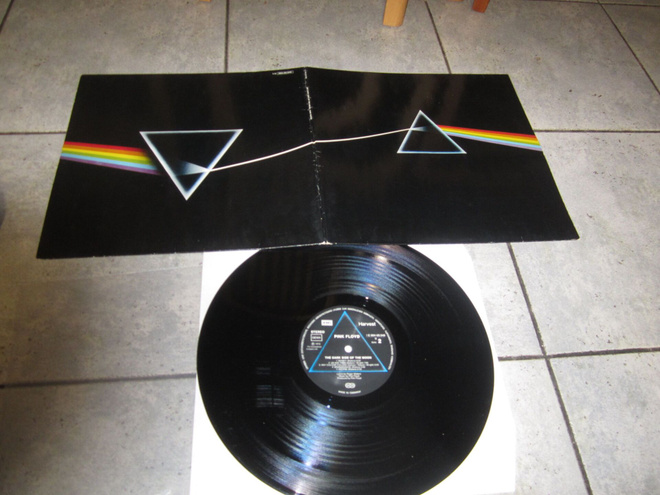 Pink Floyd – The Dark Side Of The Moon