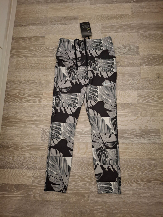 Nike juoksucaprit XS/XXS, uudet