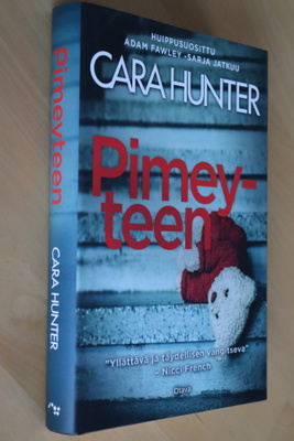 Cara Hunter : Pimeyteen ( 1.p. 2021 )