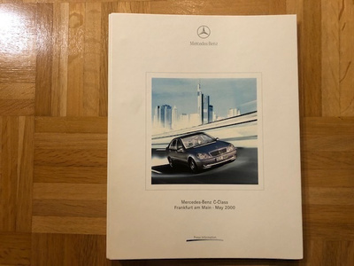 Esite Mercedes W203 C-sarja 2000, lehdistökansio