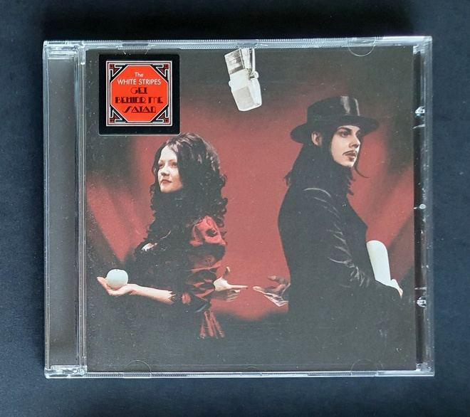 The White Stripes - Get Behind Me Satan CD (2005)