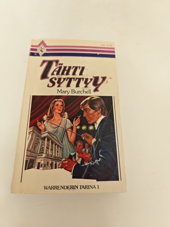 Mary Burchell; Tähti syttyy