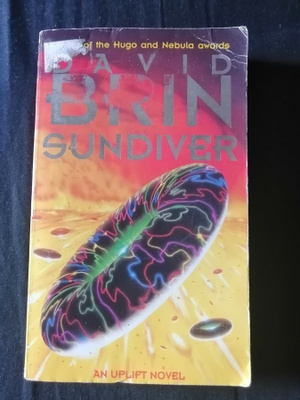 Brin, David: Uplift book 1: Sundiver