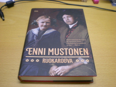 Enni Mustonen: Ruokarouva