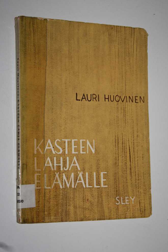 Lauri Huovinen : Kasteen lahja elämälle : uutta ja vanhaa...