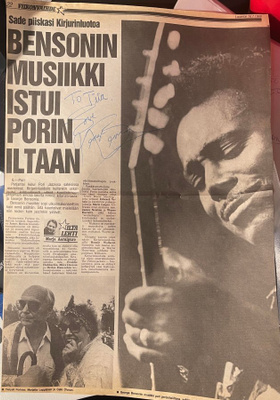 George Benson aito nimikirjoitus lehtikuvassa