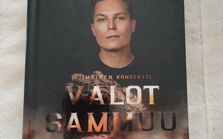 Cheek Valot sammuu Blu-ray + DVD