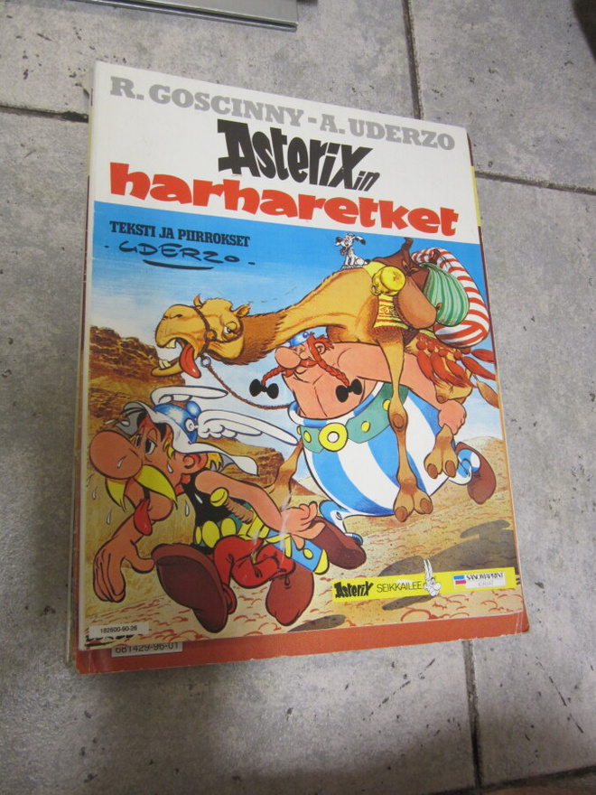 Asterixin harharetket 3.painos 1990